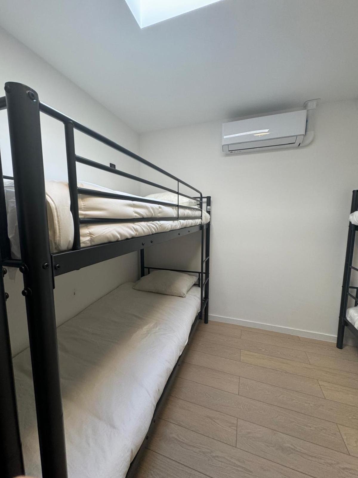 Y Hostel アムステルダム エクステリア 写真